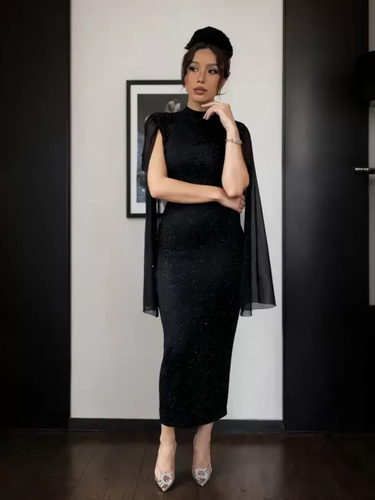 💎 فستان سهرة طويل بترتر لامع وياقة عالية – لأنك تستحقين أن تتألقي كنجمة في سماء الحفل! 💎 1