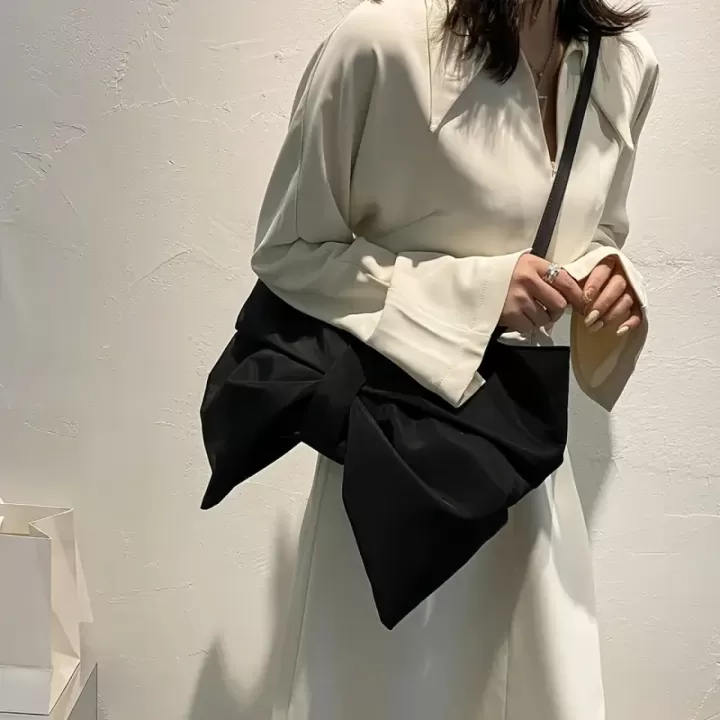 👜✨ حقيبة كتف نسائية بفيونكة 🎀 3