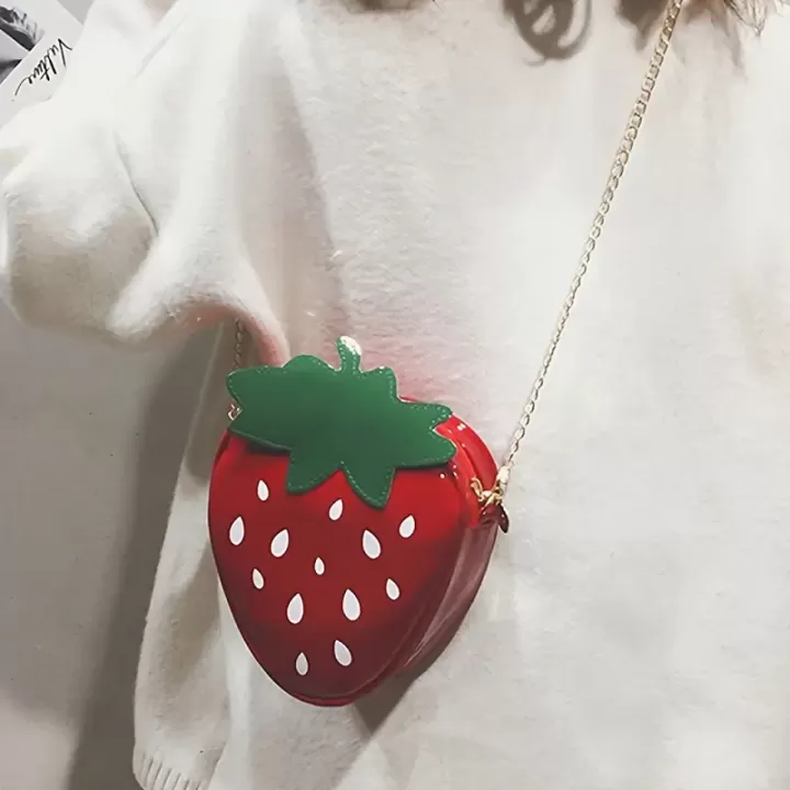 🍓 حقيبة كروس فراولة لطيفة – كاواي وأنيقة 👜💖 3